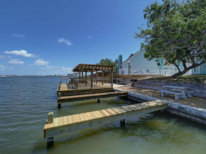 Canal Views & Pool Minutes to Beach Fishing Pier